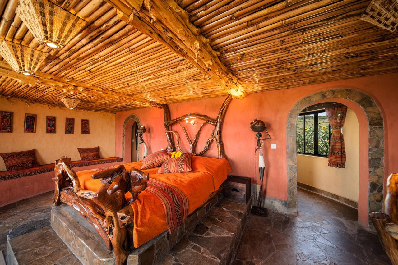 Rhino Watch Safarilodge Mweiga Bilik gambar