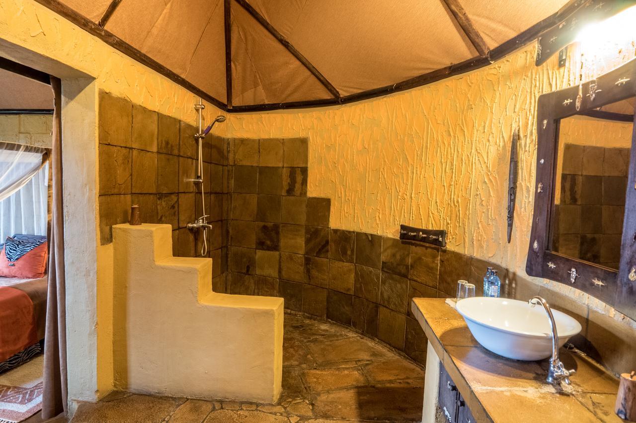 Rhino Watch Safarilodge Mweiga Luaran gambar
